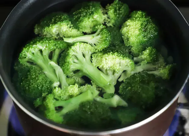 Spicy Roasted Broccoli